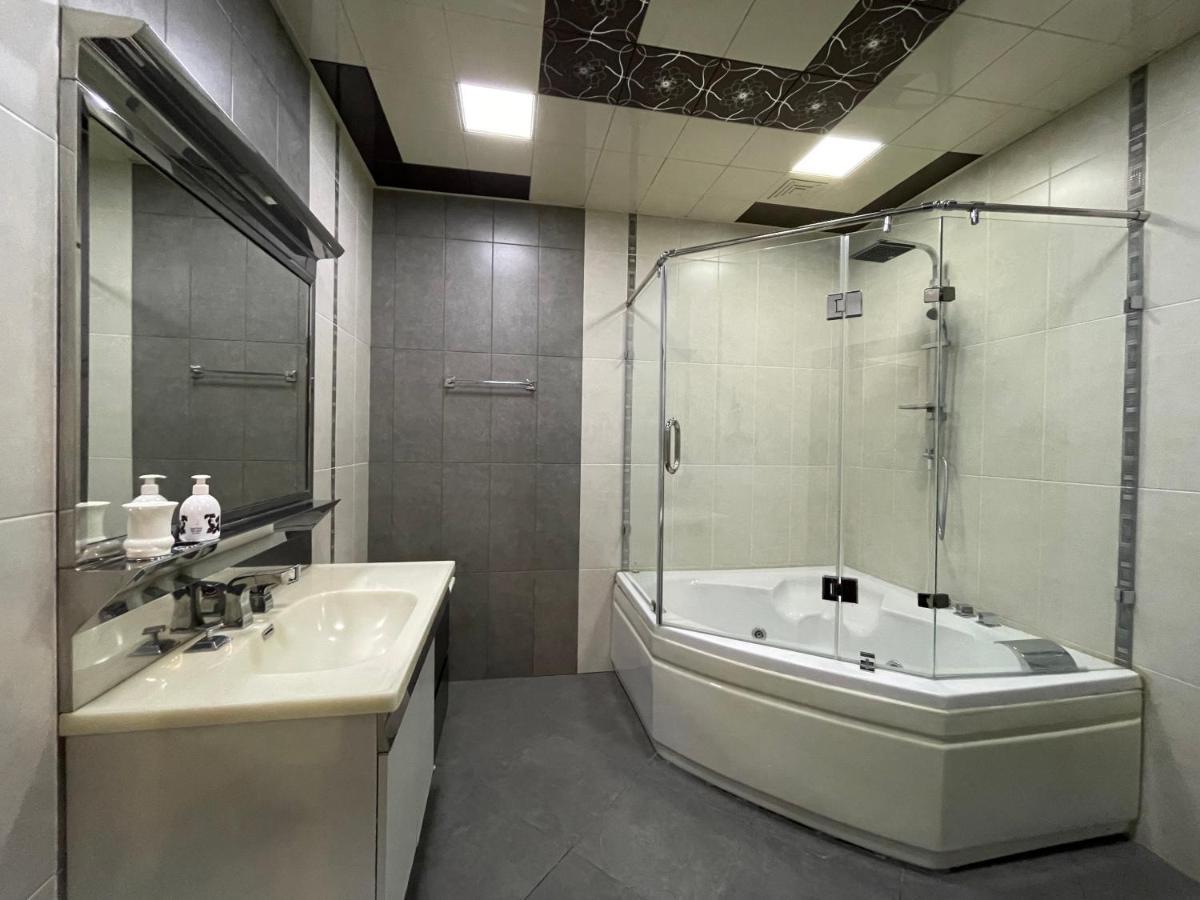 Meqafun Sea View Apartment Baku Exteriör bild
