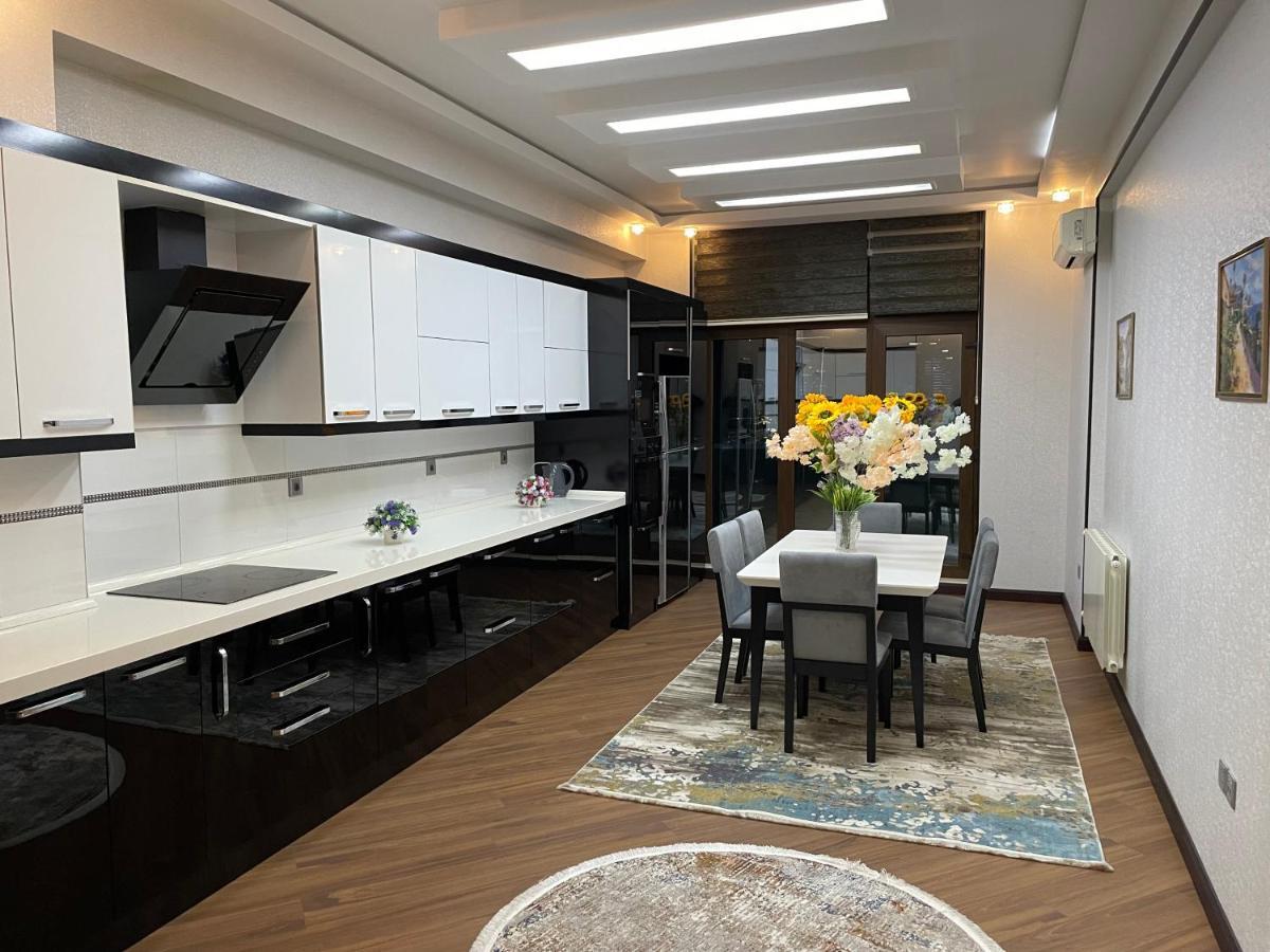 Meqafun Sea View Apartment Baku Exteriör bild